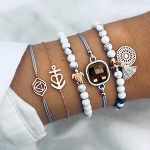 *TAMIKA* 5-Pc Turtle x Beaded Fashion Bracelet Set